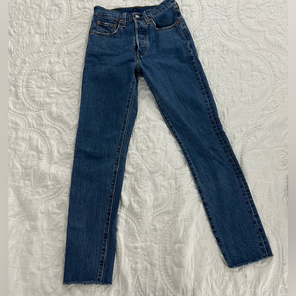 Levi’s 501 Skinny Jean - Picture 4 of 5
